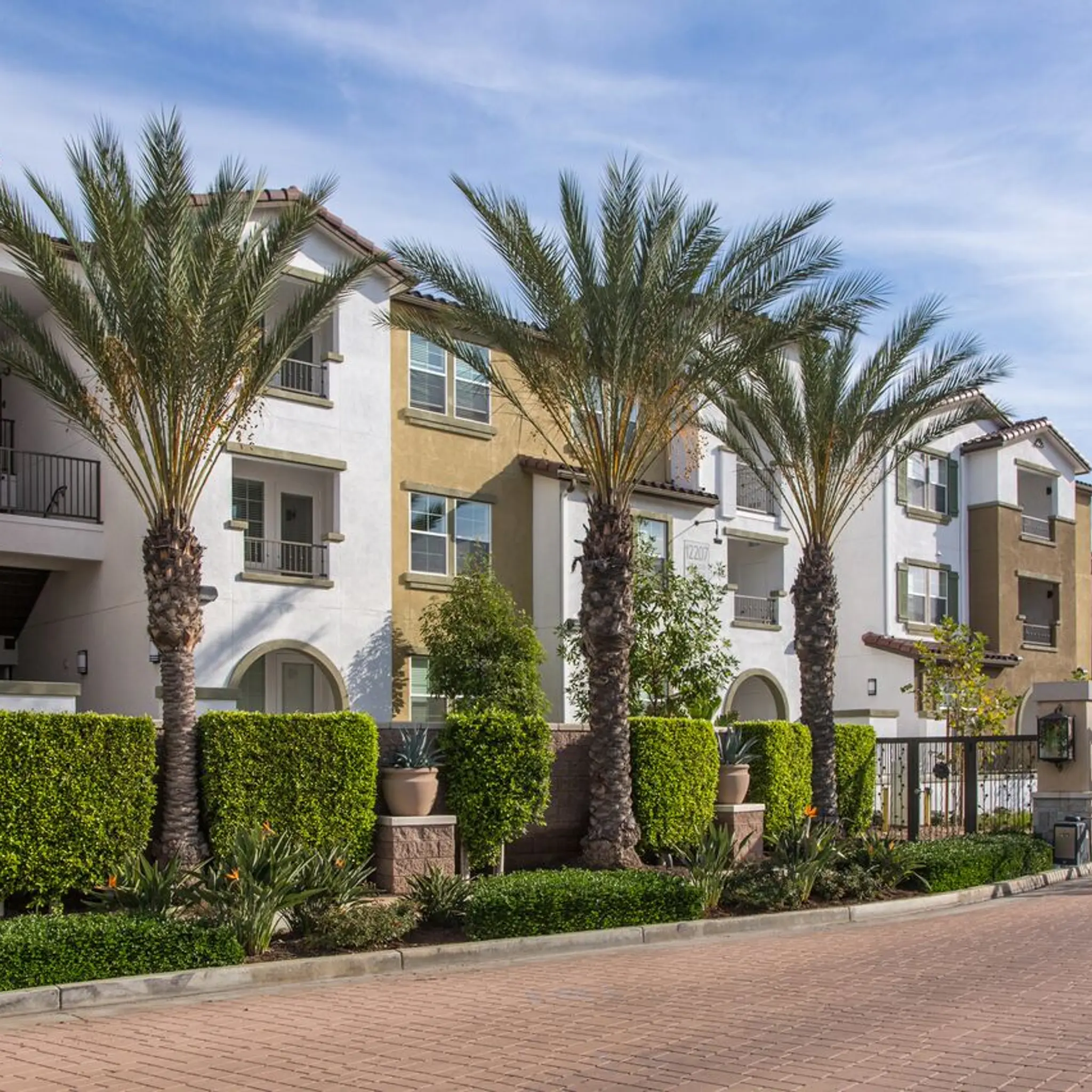 Apartments in Santa Fe Springs Amenities Miro